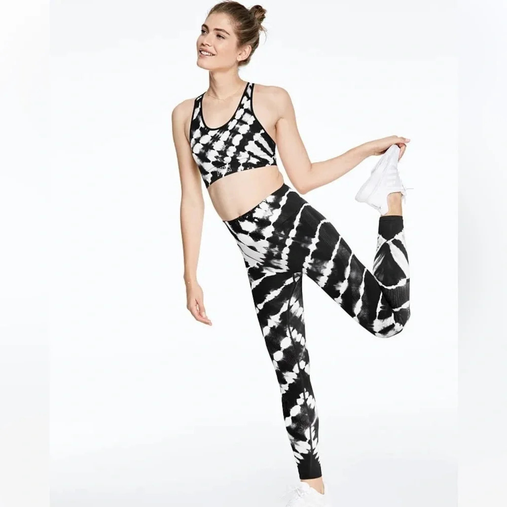 NWT Victoria’s Secret PINK Seamless Workout Tights